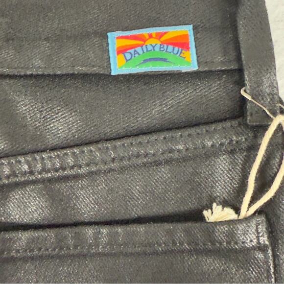 Daily Blue By AG Mantra Wide Barrel Leg Jeans Coated Octopus Button Fly 29 NEW - Picture 9 of 16